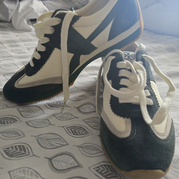 Tory Burch Cream and Green Lace-Up Sneakers - Picture 3 of 4